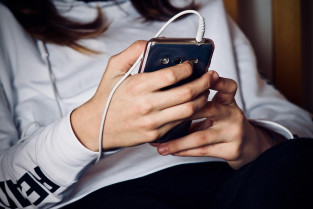 Movil Adolescente