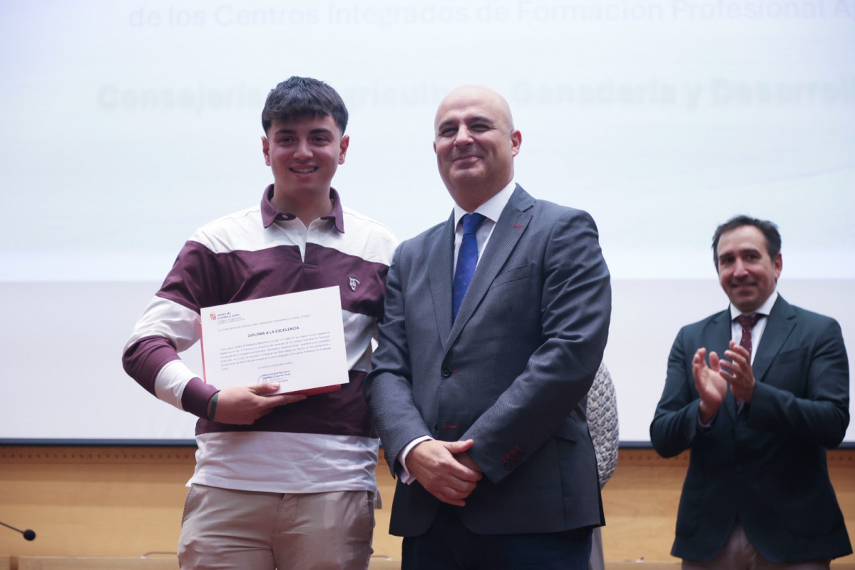 WhatsApp Image 2025 10 29 at 17.24.13