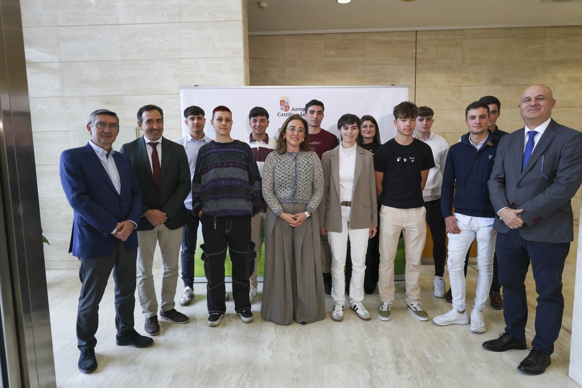 20251029 PREMIOS A LA EXCELENCIA CIFPA   12