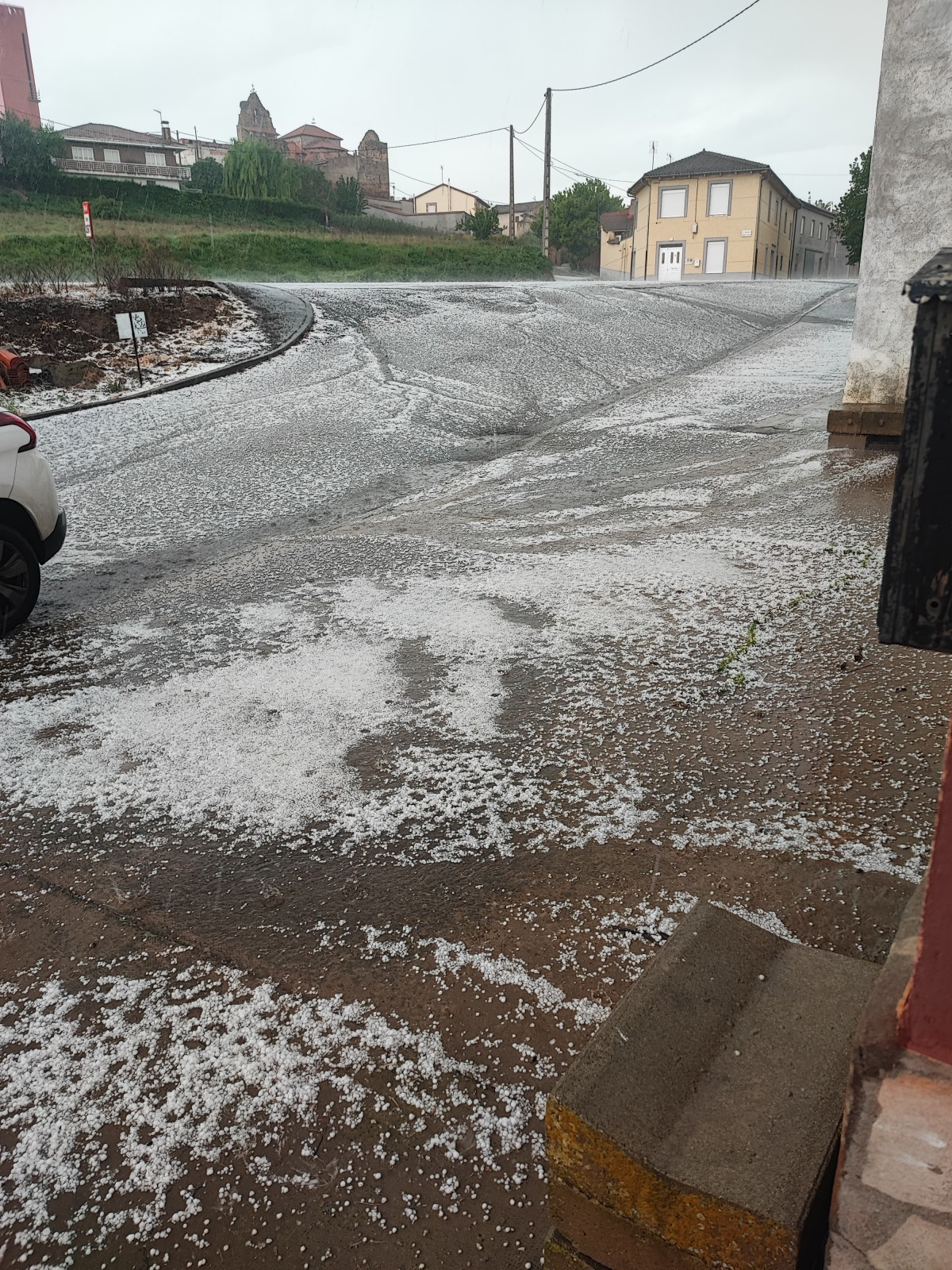 WhatsApp Image 2026 04 27 at 23.45.27