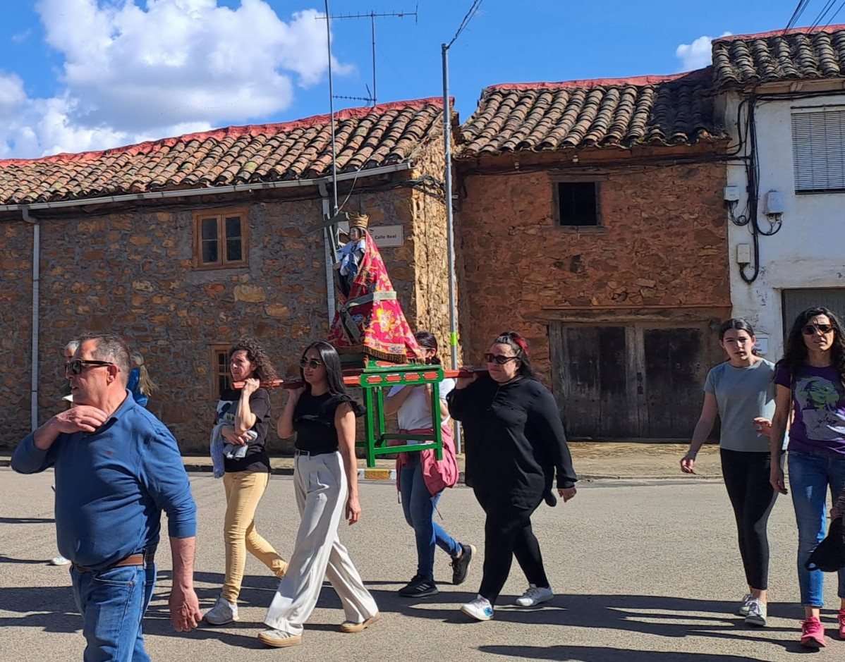 PHOTO 2026 04 28 21 27 42